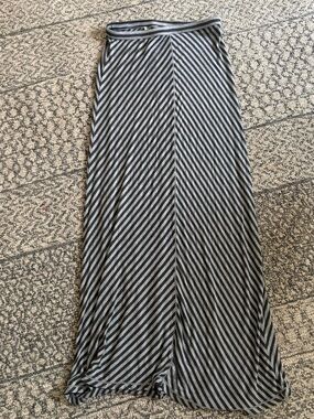 Max Studio Black and Gray Diagonal Stripe Maxi Skirt